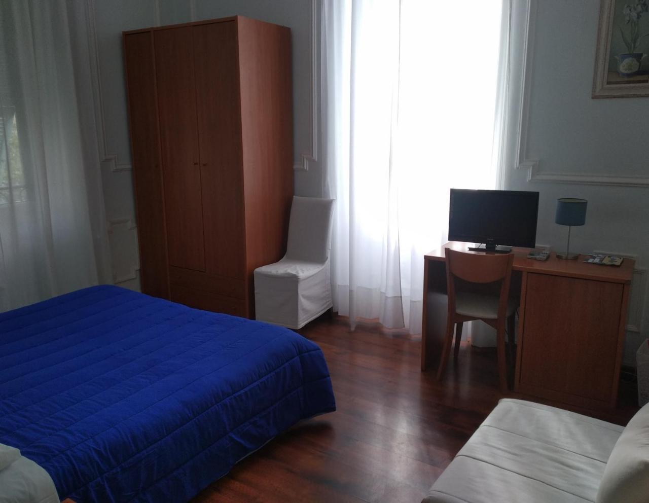 Hotel Lucciola บอร์ดิเกรา ภายนอก รูปภาพ