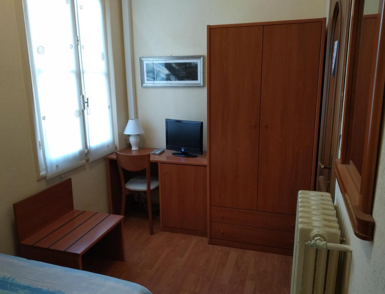 Hotel Lucciola บอร์ดิเกรา ภายนอก รูปภาพ